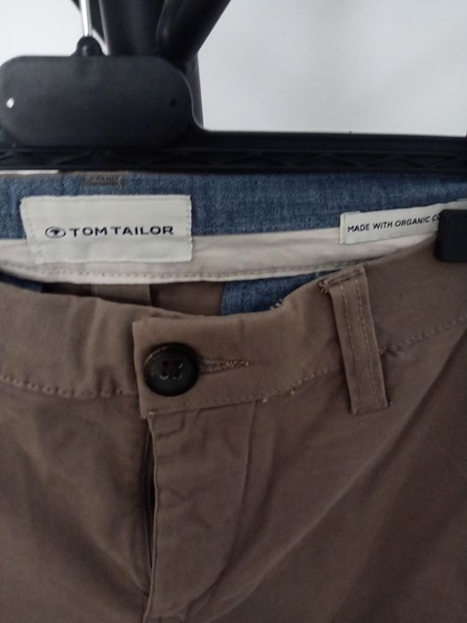 Vând pantaloni casual pt bărbați