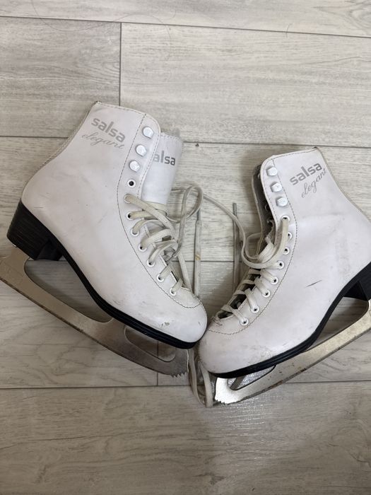 Продам коньки детские