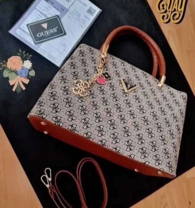 Geanta Guess, material textil, super calitate, logo metalic, saculet, etichetă incluse