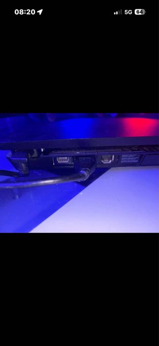 Ps 4 Slim 500Gb 2 controllers