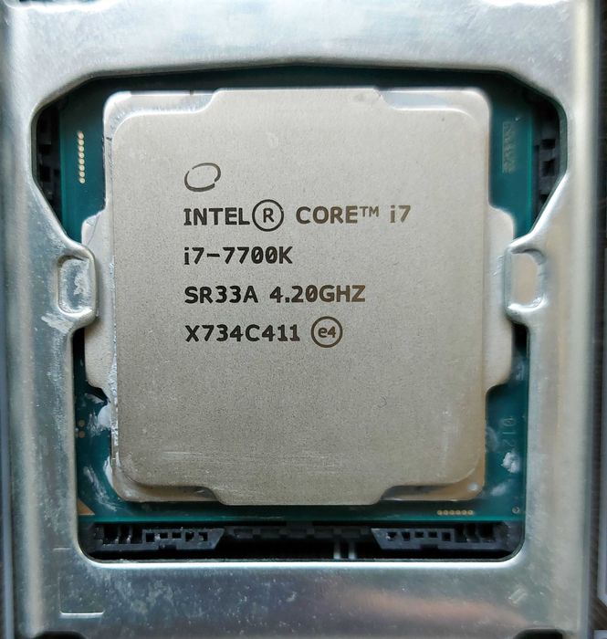 OFERTA KIT i7 7700K 4.2GHz + MSI Z270-A PRO + Cooler IdCooling