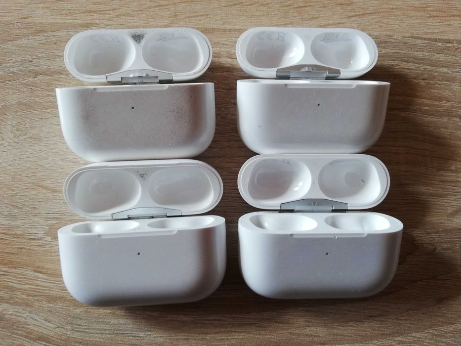 Лот от 4 броя Apple Airpods 3