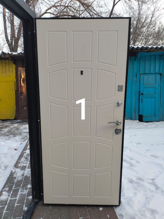 Продам 4 двери б/у ,ЧИТАТЬ ОПИСАНИЕ