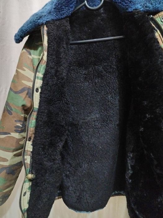 Продам бушлат офицерский.