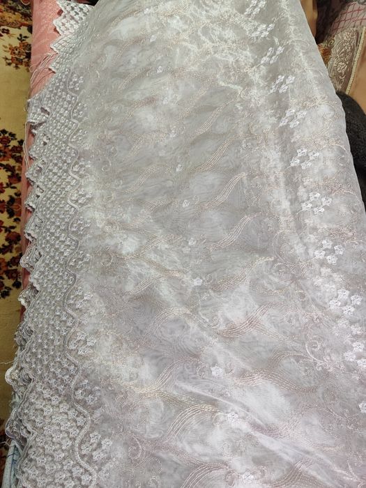 Тюль    б у 6 метров в отличном сос '