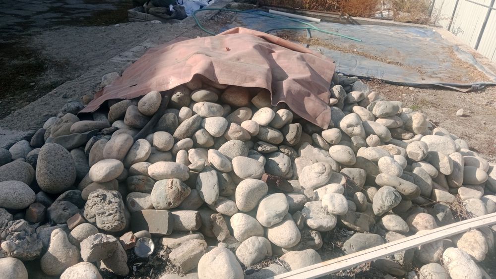 Продам булыжник самовывоз для строительство фундамента цена 20000