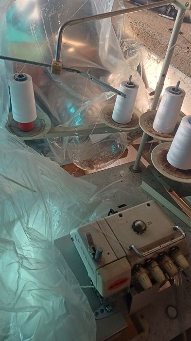 Оверлог Siruba 4 конечен