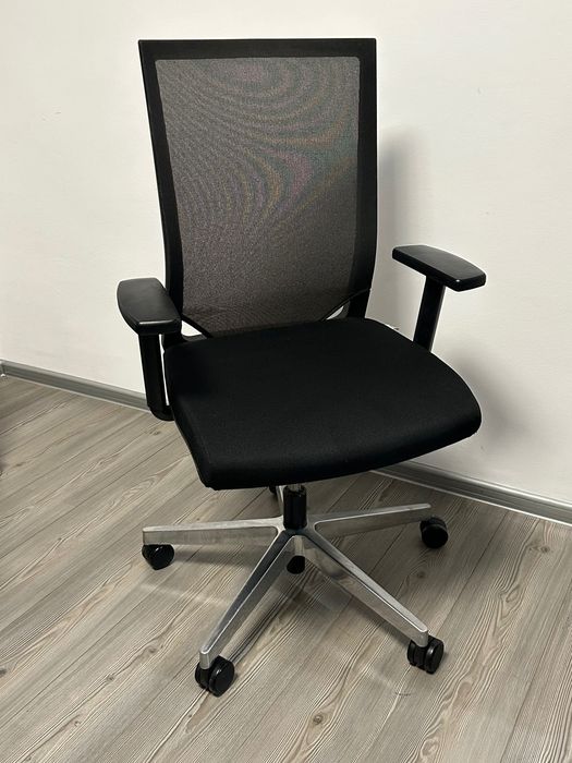 Scaun birou ergonomic roti brate reglabile Rim negru Bucuresti Sectorul ...