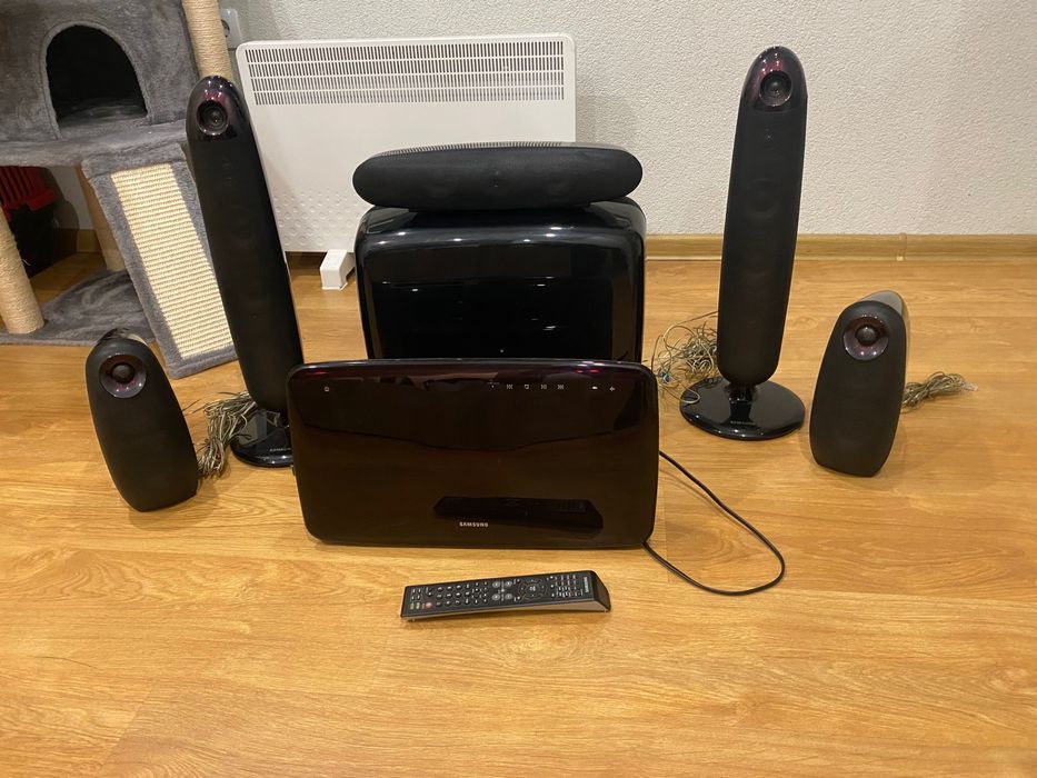 Продавам домашно кино Samsung