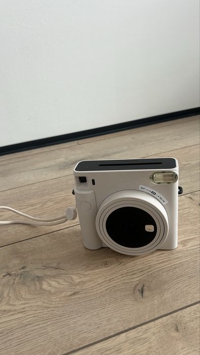 Продам Instax sq1