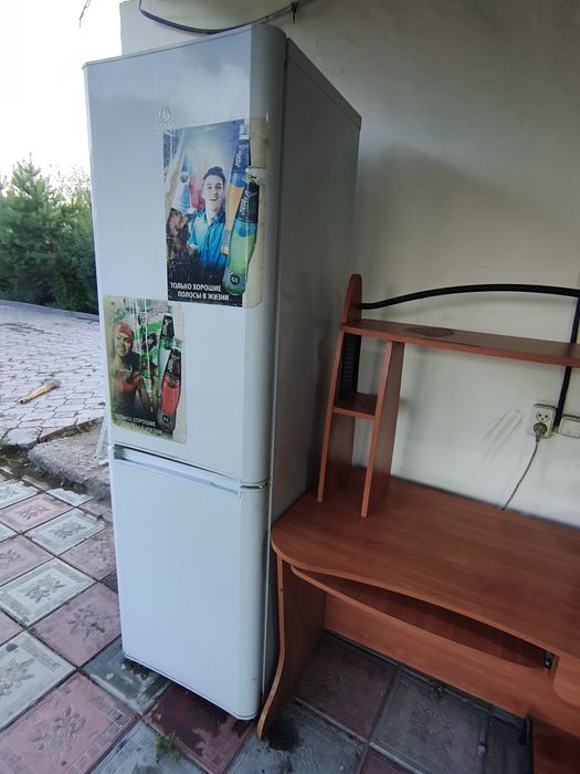 Продам холодильник