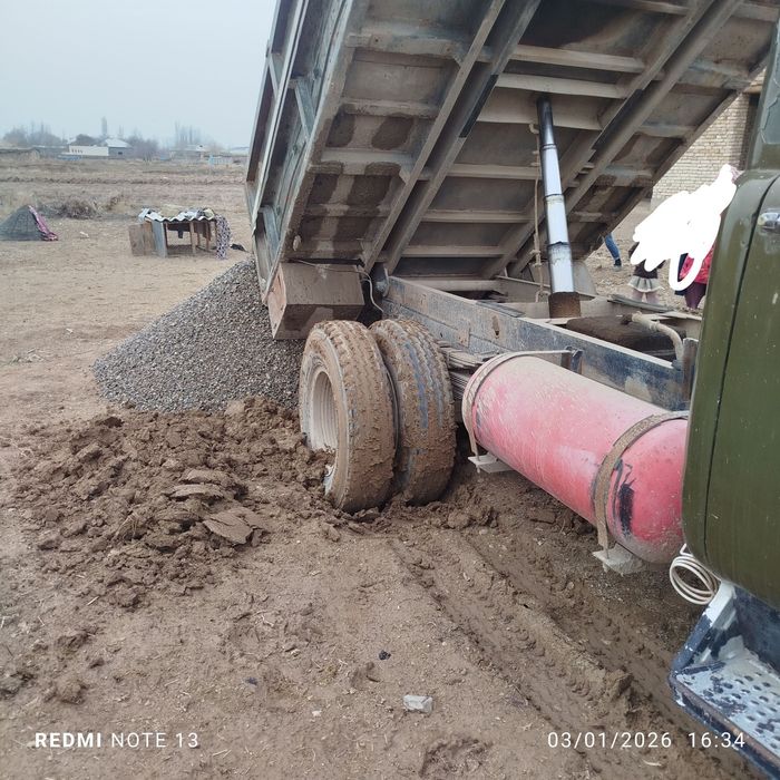 Zil samosval sotiladi