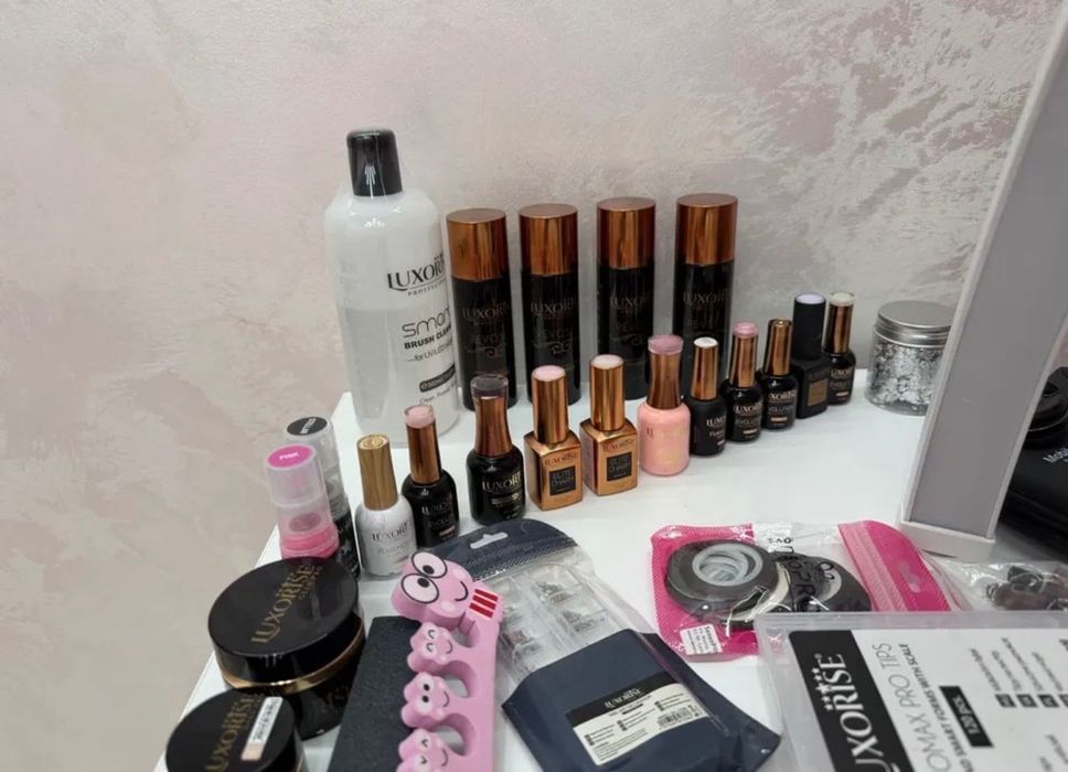 Produse pentru unghii