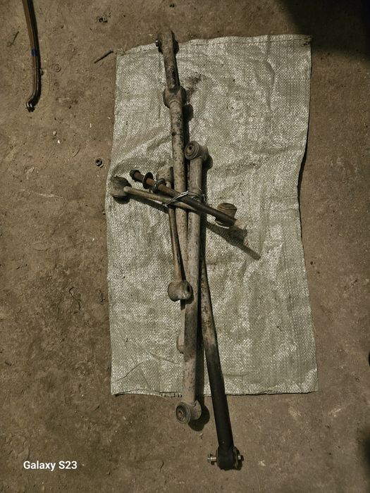 Запчасти на ВАЗ 2121