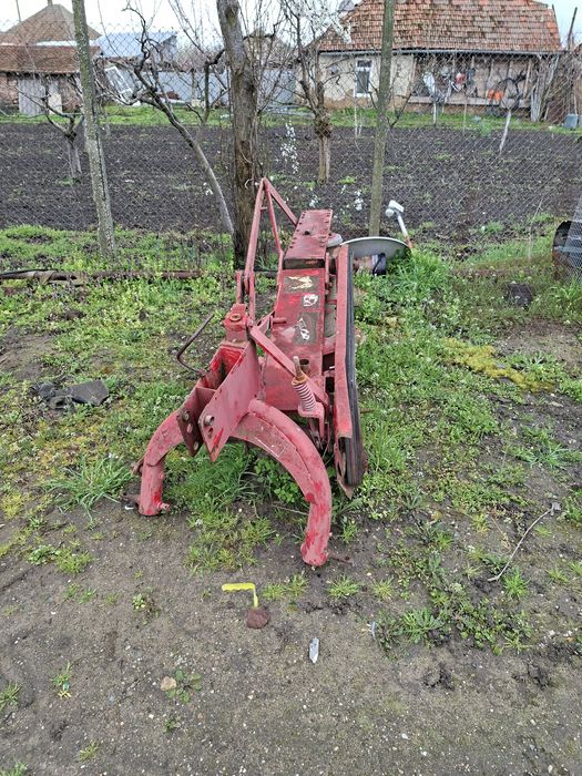 De vânzare cositoare rotativă detali în la numărul de telefon 0743688871