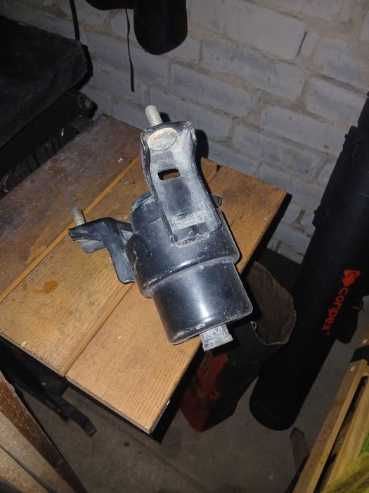 Продам подушку оригинал на камри 35.