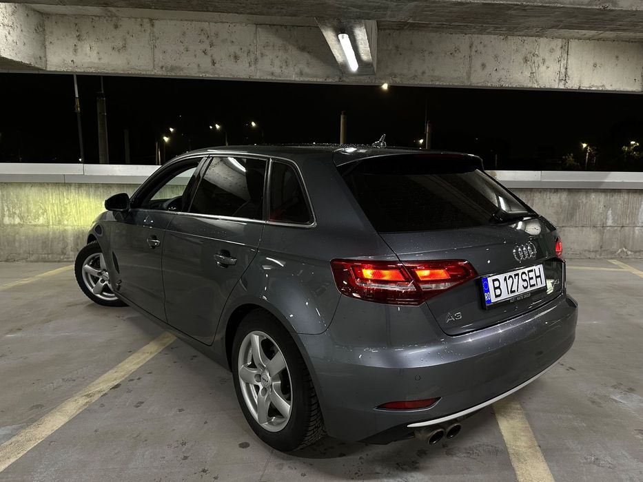 Audi A3 Sportback S-Tronic / Bi-Xenon / CarPlay