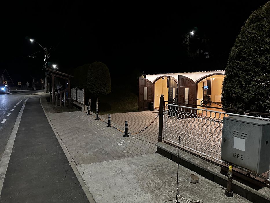 ÎNCHIRIEZ Spațiu Comercial DN73 –Moieciu de Jos (2.5 km / Castel) 60m2