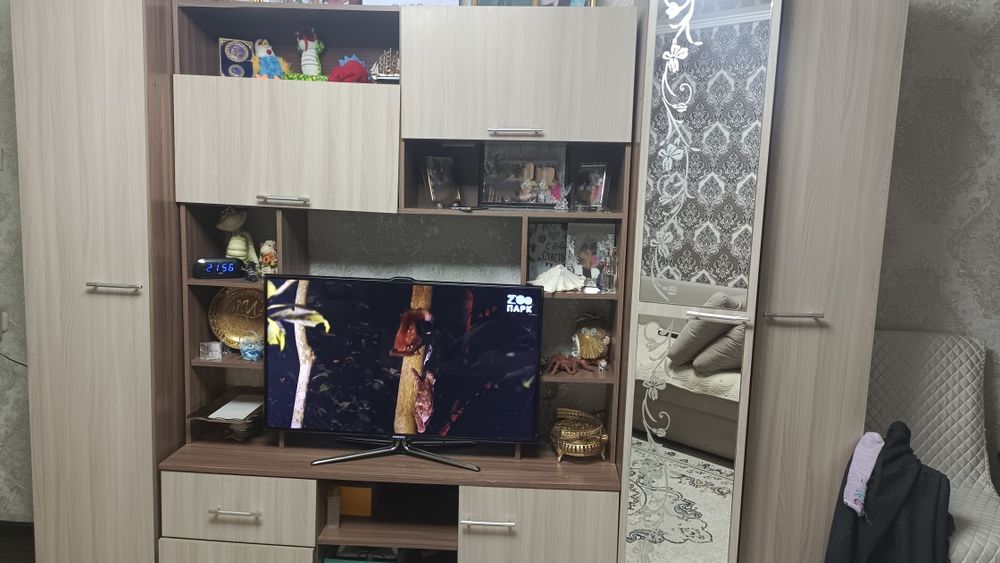 Продам стенку-горку