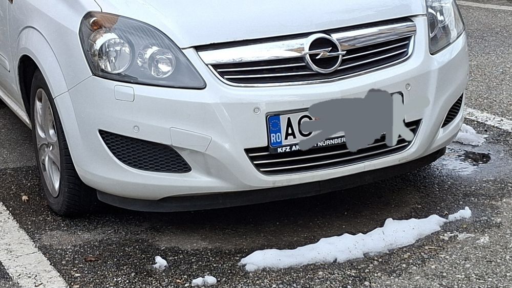 Vând autoturism opel