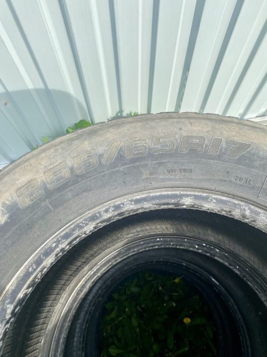 Продам комплект летних шин