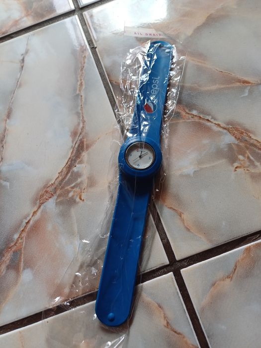 Vand ceas de mana Pepsi, nou