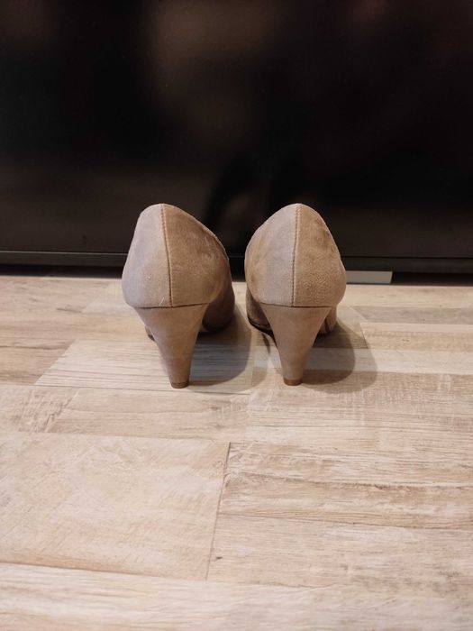 Официални дамски обувки