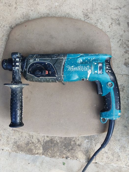 Vând rotopercutor Makita hr2470 în stare de funcționare