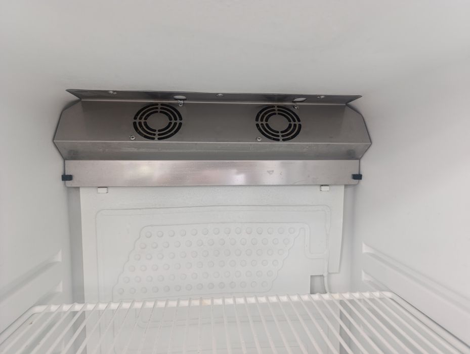 Професионален Хладилник GRAM