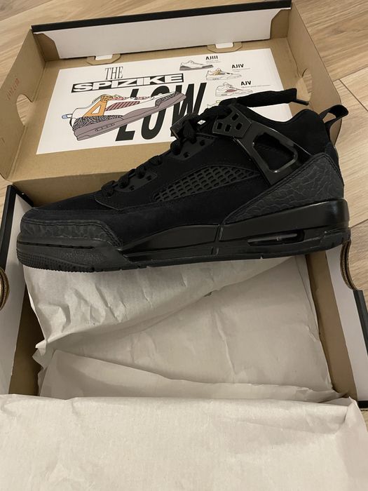Jordan sneaker low spizike marime 38.5 negru 750 lei