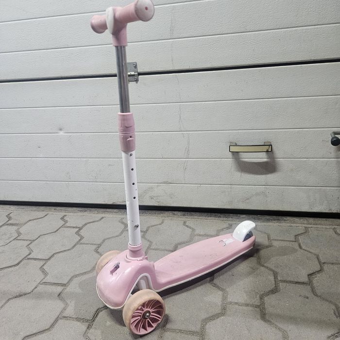 Продаю детские самокаты