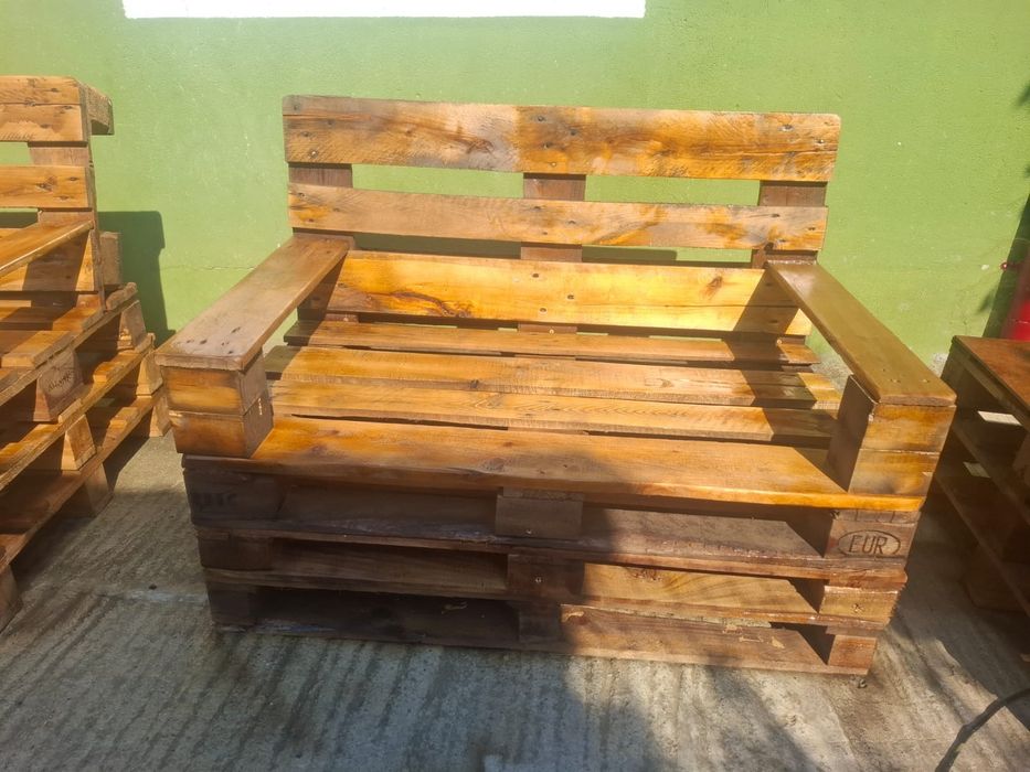 Set măsuță și 2 băncuțe