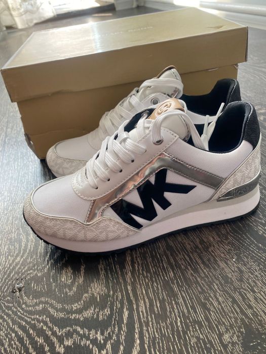 Кроссовки Майкл корс оригинал!!!