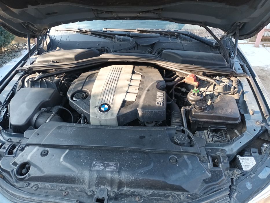 Vând BMW E61 TOURING LCI 2008 2.0d N47 177cp