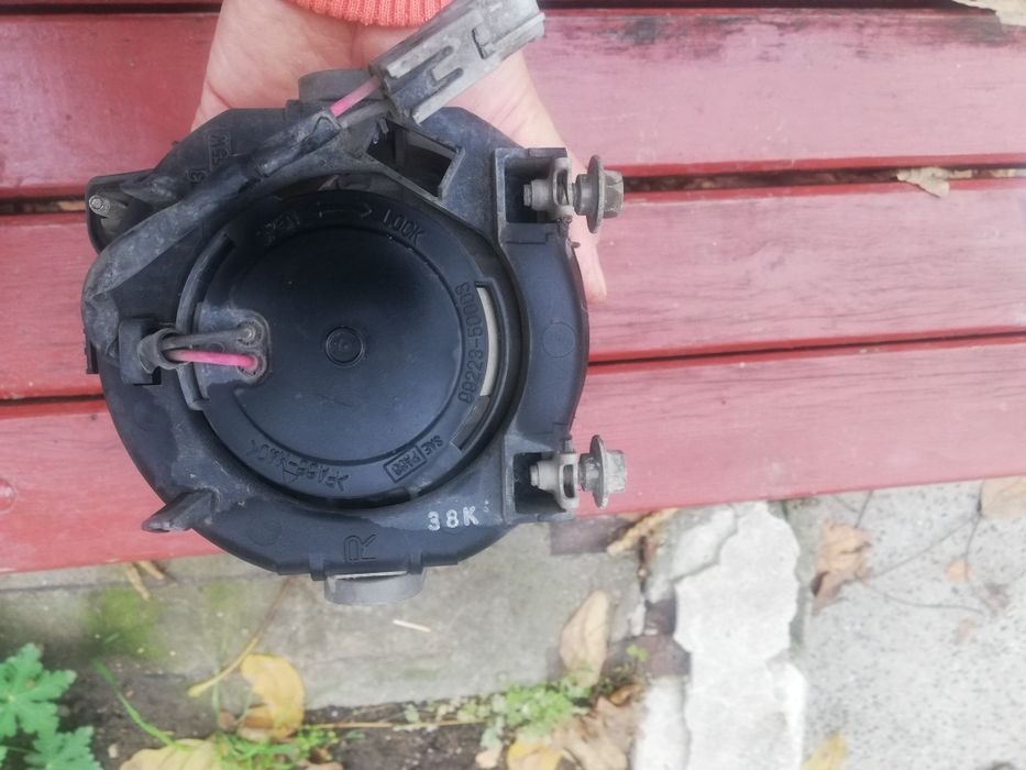 Халогени за Субару Аутбек 2003-2009.