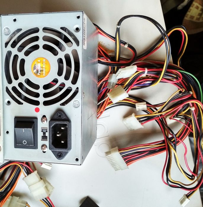 Блок питания для компьютера 400 вт