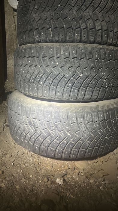 Продам комплект резины