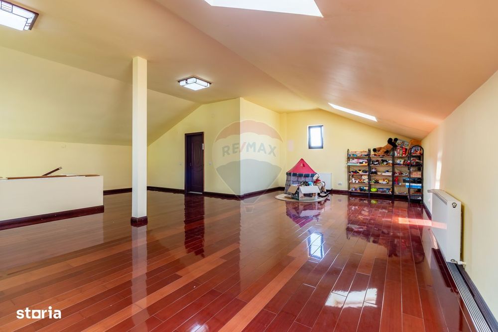 Casă / vilă de vânzare în Balotești | aprox. 350 mp | teren 1.015 mp