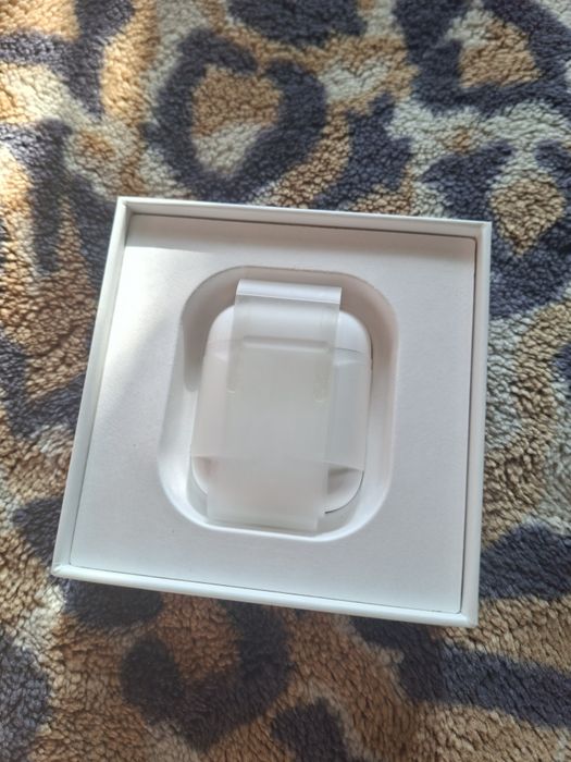 Airpods 2 поколения