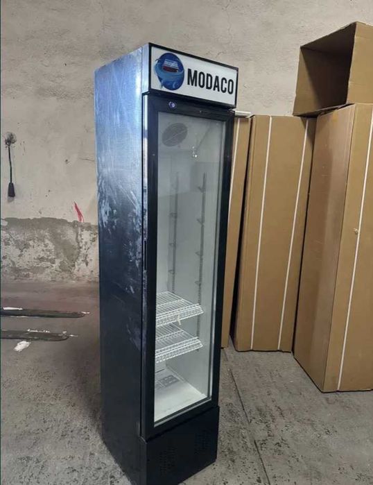 Vitrină verticală slim MODACO 190x42 cm R290