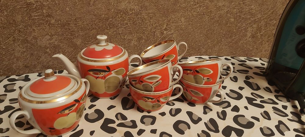 чайный сервиз Золотое яблоко