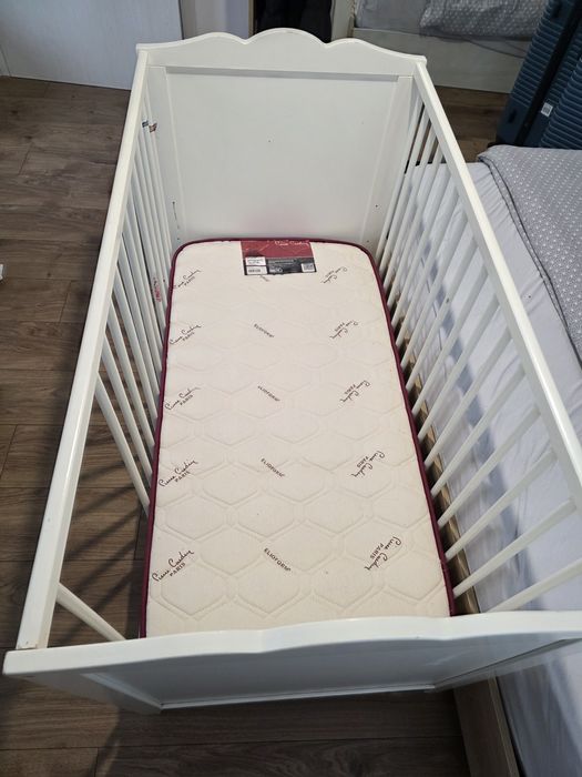 Детска кушетка с матрак Pierre carden