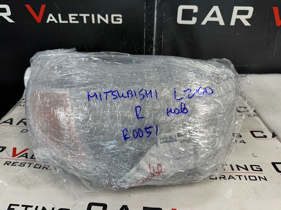 Фар фарове десен Mitsubishi L200 Митсубиши Л200 2006г до 2016г