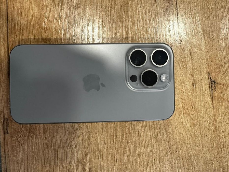Продам iphone 15 pro