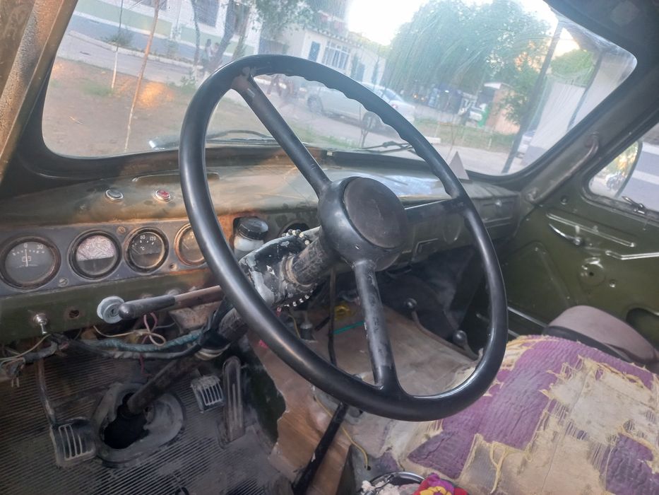 УАЗ грузавая машина