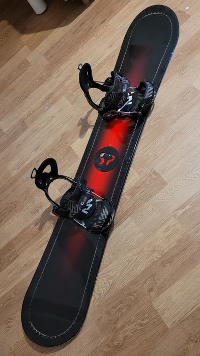 Placa snowboard ASSASIN 159 cu legături VOLKL FAST