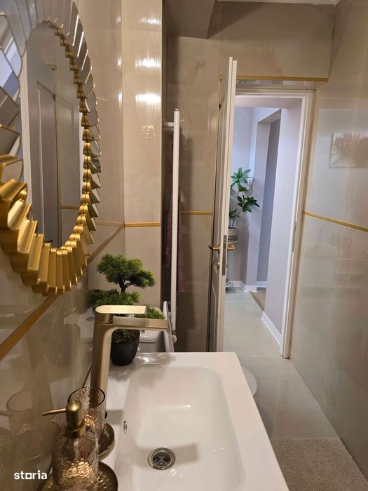 De vanzare apartament 2 camere, balcon,etaj intermediar,renovat,53500e