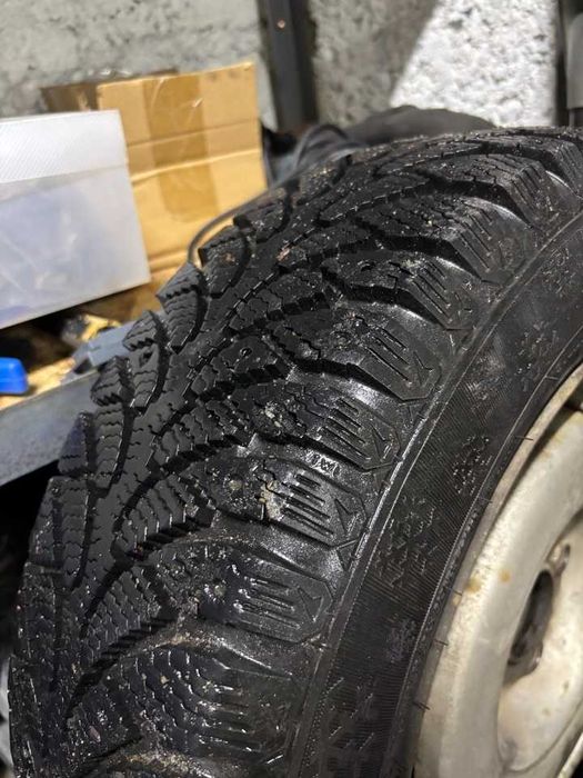 Резина R13 зима и диски Volkswagen Golf 2