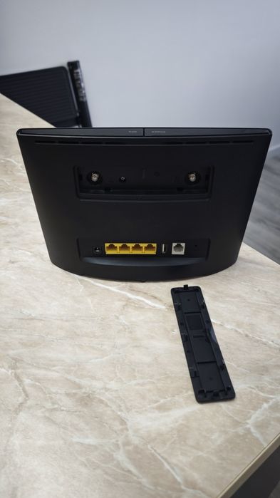 Продам 4G роутер Huawei