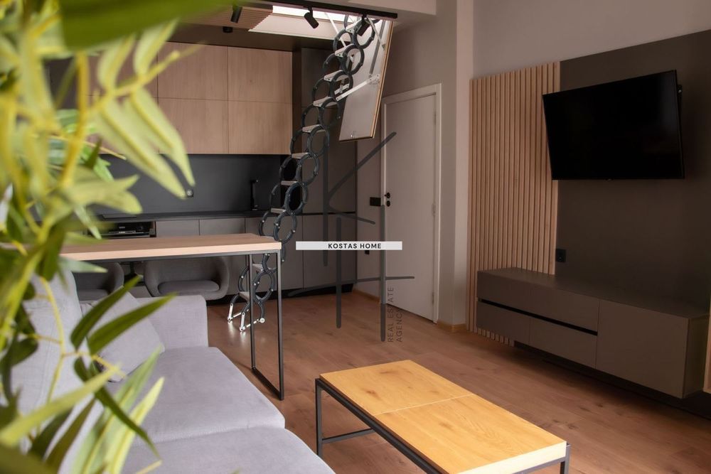 Продава се Двустаен апартамент в Варна, Бриз - 140 кв.м за 1783 €/кв.м - Снимка #1